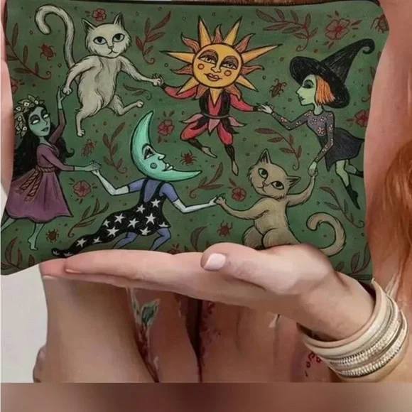 Whimsical Green Pouch with Celestial and Witch Design. BRAND NEW NO TAGS - Picture 2 of 3